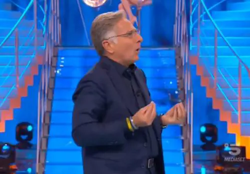 Ciao Darwin, Paolo Bonolis e la denuncia per "abusi sui maiali"