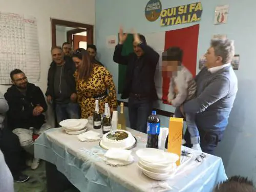 Mussolini sulla torta, bufera sul consigliere comunale a Napoli