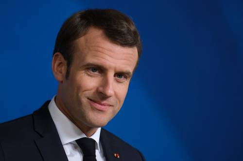 Twitter colpisce Macron: stop alla campagna per il voto alle europee