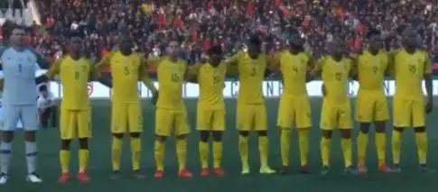 Libia-Sudafrica, da non credere: inno dei Bafana Bafana interrotto da una chiamata