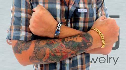 Tatuaggi, ritirati tre colori con sostanze cancerogene