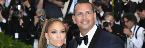 Jennifer Lopez ancora tradita: "Alex mi inviava sms hot"