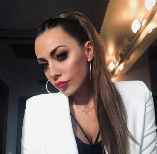 Karina Cascella svela: "Non sarò opinionista al Gf16"