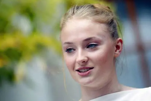 Il Trono di Spade, Sophie Turner rivela: "Ho pensato al suicidio"