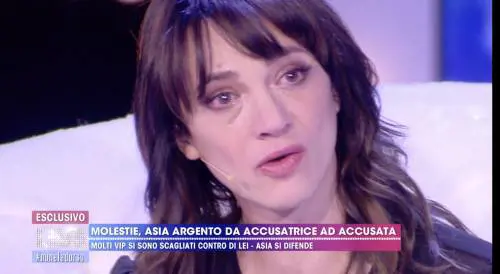 Asia Argento in lacrime e la D’Urso ferma l’intervista