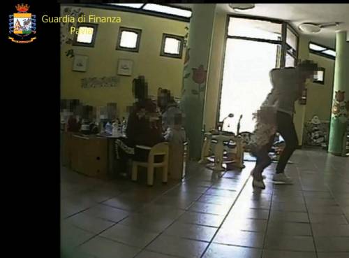 Cernobbio,maestra maltrattava i bambini in un asilo nido: arrestata