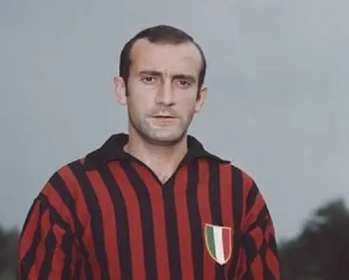 L'ex bandiera milanista: "San Siro non si tocca: è il calcio"