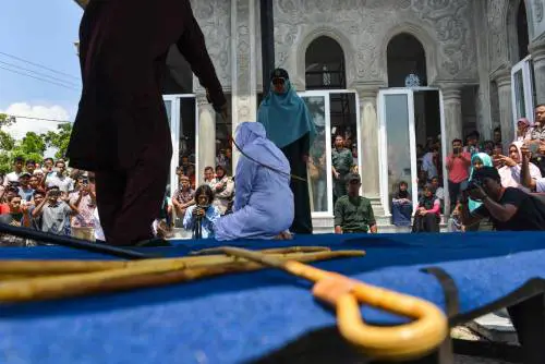 Lapidazioni e taglio della mano. Così il Brunei punirà ladri e gay