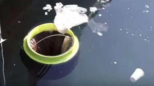 Italia invasa dai seabin, i cestini che "mangiano" la plastica in mare