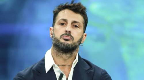 Fabrizio Corona resta dietro le sbarre. I giudici: "Il carcere è la soluzione adeguata per lui"