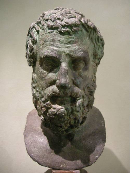 Eschilo razzista, sei il primo della lista! ilGiornale.it