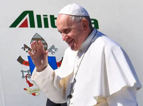 Il Papa in Marocco difende ancora migranti e Global compact