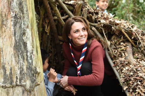 Kate Middleton tra gli scout: foto