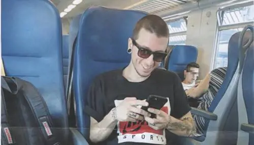 Un sorriso  come movente Stefano ucciso per la felicità