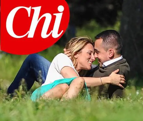 Baci con la nuova fiamma: Di Maio punta sul gossip