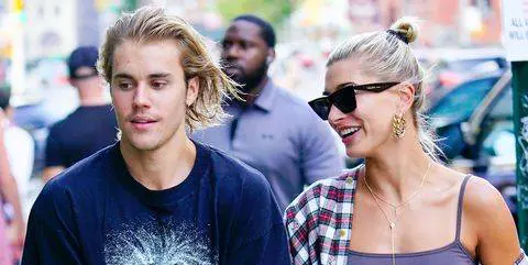 La moglie di Justin Bieber è in dolce attesa? Dopo la conferma arriva la smentita
