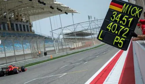 Corinna Schumacher, una mamma come tante altre