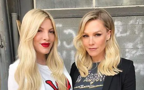 Troppi debiti, Tori Spelling rischia il carcere