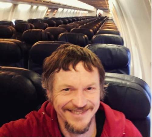 Volo irreale dalla Lituania in Italia: è l'unico passeggero a bordo del 737