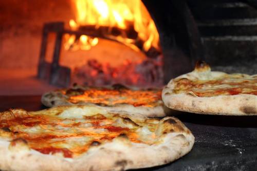 Bologna, ragazzo di 13 anni muore in pizzeria per un malore
