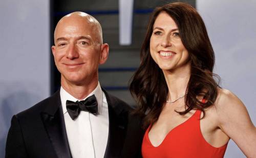 Bezos e l'addio record: all'ex moglie 36 miliardi