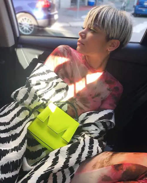 Elodie senza veli per il suo "ultimo anno da ventenne"