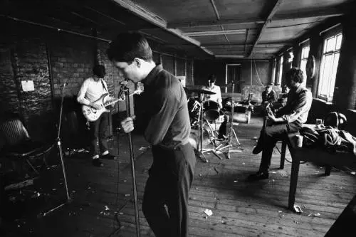 Piaceri sconosciuti e dolori famosi, la gioventù bruciata dei Joy Division