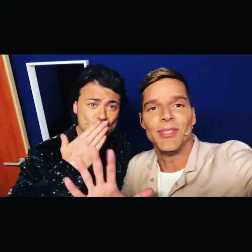 Battibecco tra Grigolo e Ricky Martin ad Amici 2019