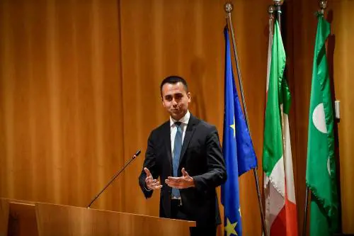 La rivolta degli imprenditori "Di Maio non è uno di noi"