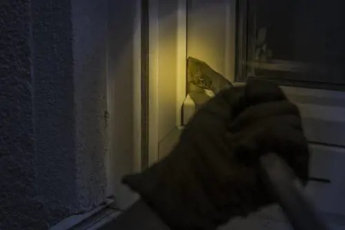 Fermata banda di ladri stranieri, almeno 20 furti in abitazioni di lusso