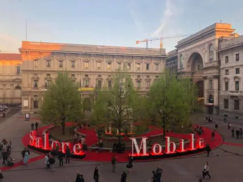 Tutto come alla Prima Tra vip e politici il Salone entra alla Scala