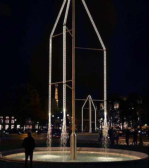 Parigi e i selfie impossibili alla fontana di Swarovski