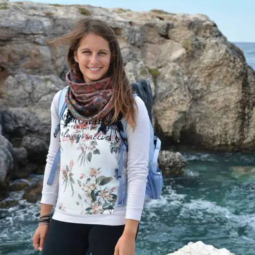 Troppo bella per lavorare come bagnina: "È disparità di genere"