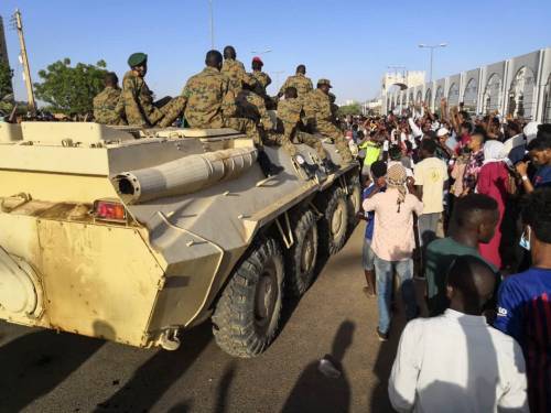 Sudan, arriva il colpo di Stato. I militari occupano la capitale