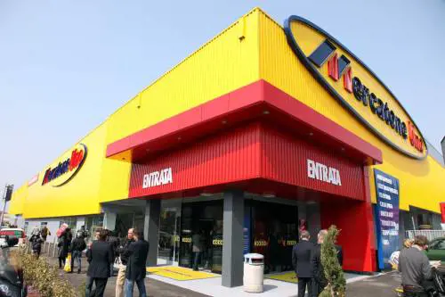 La triste fine dei simboli dei favolosi anni Ottanta