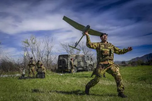 Mini droni e tute hi tech il soldato è già nel futuro