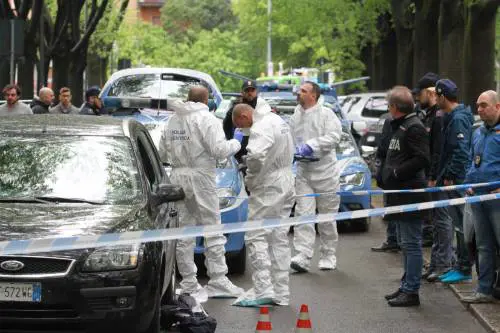 Agguato in centro Milano: ecco chi è Enzo Anghinelli, il bersaglio dei sicari