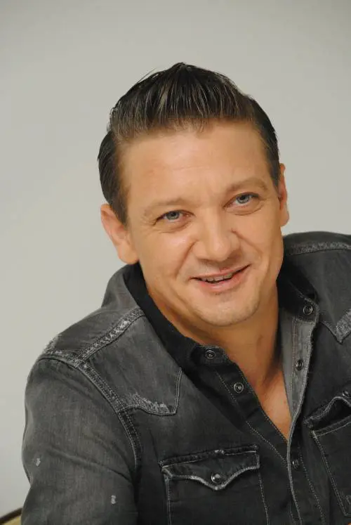Occhio di Falco: Jeremy Renner nella prossima serie tv Disney