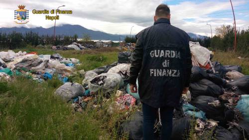 Scoperta maxi discarica abusiva, sigilli a Poggiomarino