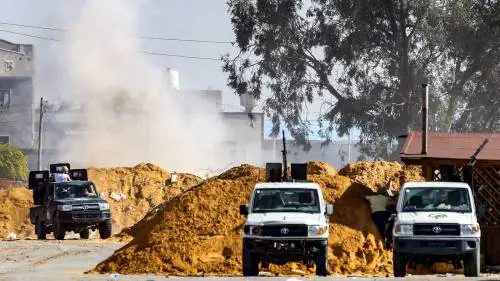 Haftar non sfonda, truppe bloccate fuori Tripoli
