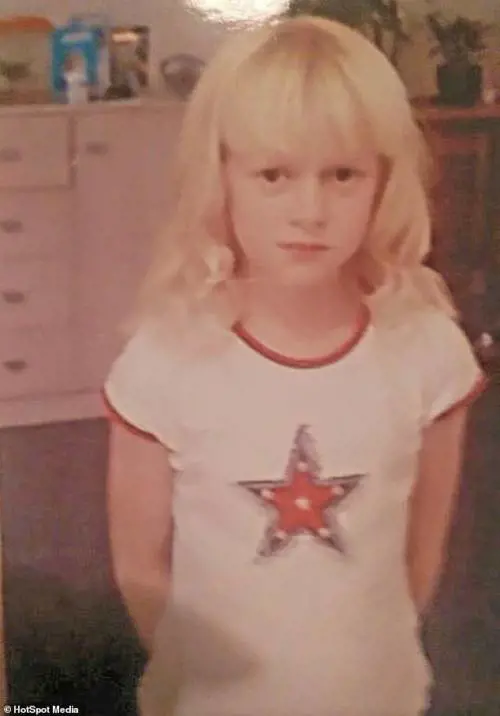 "Nonno mi stupra da quando ho 7 anni. Mi ha fatto abortire con una gruccia"