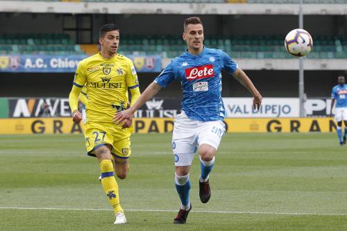 Serie A, la Sampdoria vince il derby. Il Napoli batte il Chievo, festa Juve rimandata