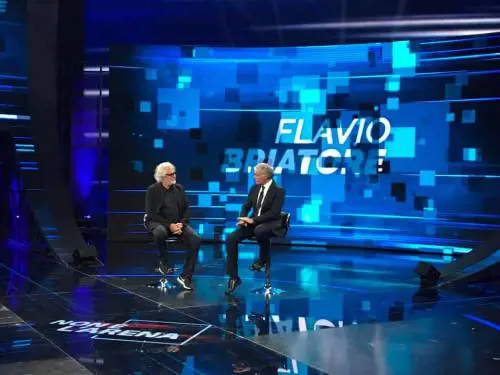 Migranti, Briatore loda Salvini: "Ottimo lavoro sulla sicurezza"