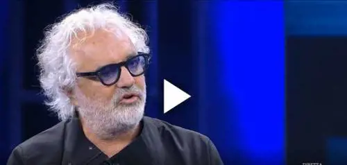 "Milionari senza fare un ca...". ​Briatore affonda il mondo Ferragni