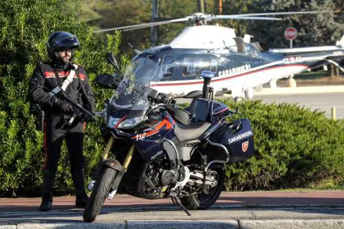 Busto Arsizio, tenta il suicidio: lo sfogo su Facebook lo salva