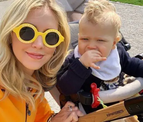 Chiara Ferragni sbotta contro gli hater: "Giudicatori di sto c..."