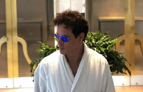 Gabriel Garko e Gabriele Rossi complici alle terme: c’è del tenero?