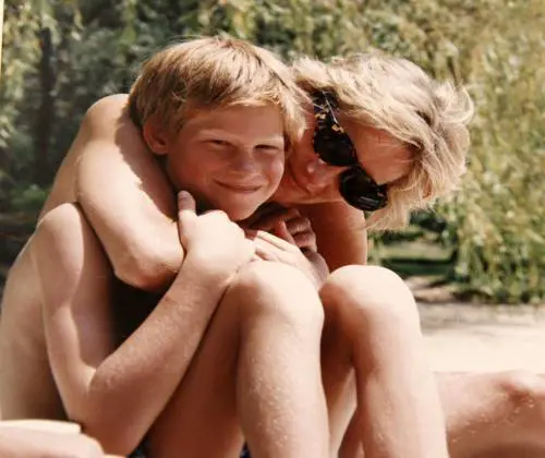 Royal Baby, l’omaggio di Meghan e Harry a Lady Diana   