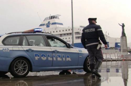 Dal Marocco a Palermo con la droga nascosta sotto il sedile. Arrestato al porto 