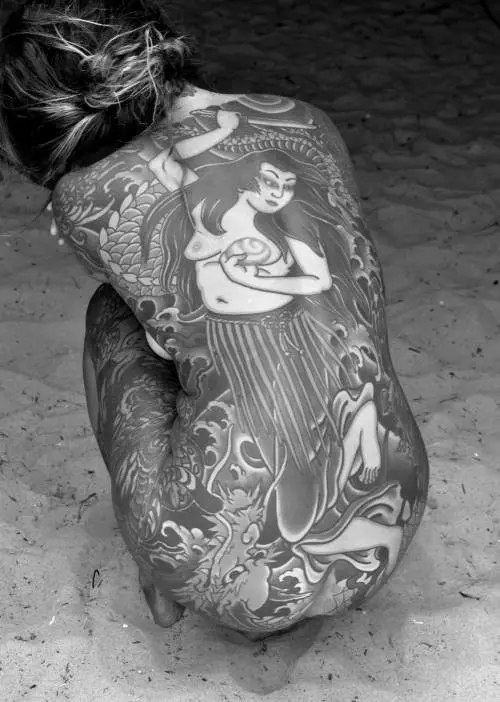 Un'immersione nel mondo del tatuaggio